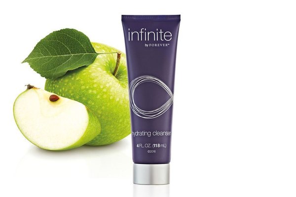 INFINITE BY FOREVER™ HYDRATING CLEANSER